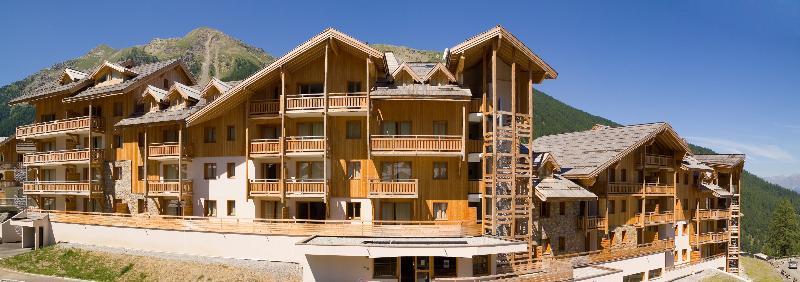 Madame Vacances Residence Le Parc Des Airelles Les Orres Eksteriør billede